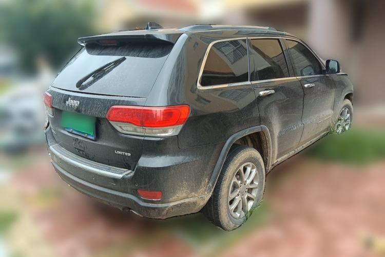 Used Jeep Grand Cherokee 2014 3.0L Comfort Navigation Edition Rear Right 45 Deg