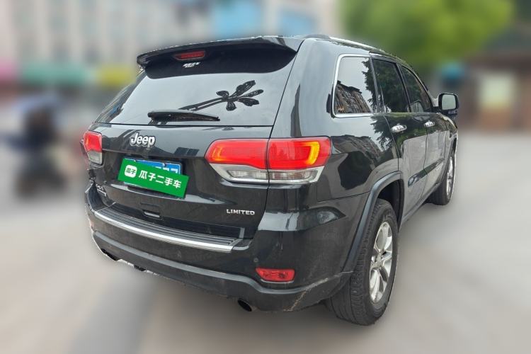 Used Jeep Grand Cherokee 2014 3.0TD Diesel Comfort Navigation Version Rear Right 45 Deg