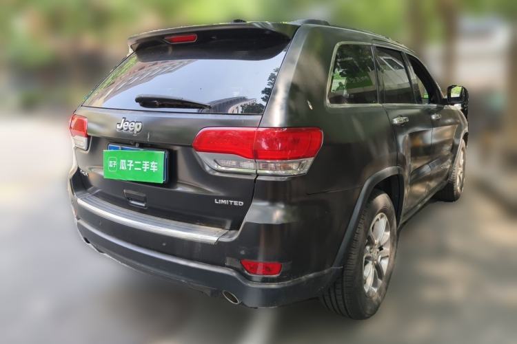 Used Jeep Grand Cherokee 2014 3.6L Elite Navigation Edition Rear Right 45 Deg