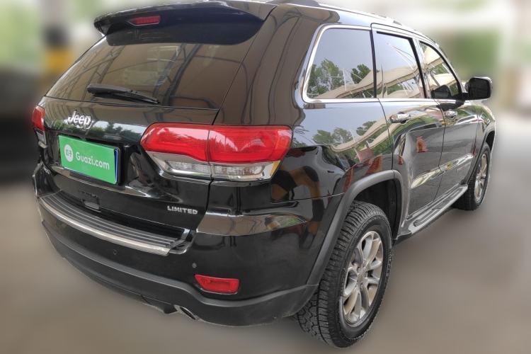 Used Jeep Grand Cherokee 2014 3.6L Elite Navigation Edition Rear Right 45 Deg