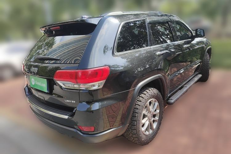 Used Jeep Grand Cherokee 2014 3.6L Elite Navigation Edition Rear Right 45 Deg