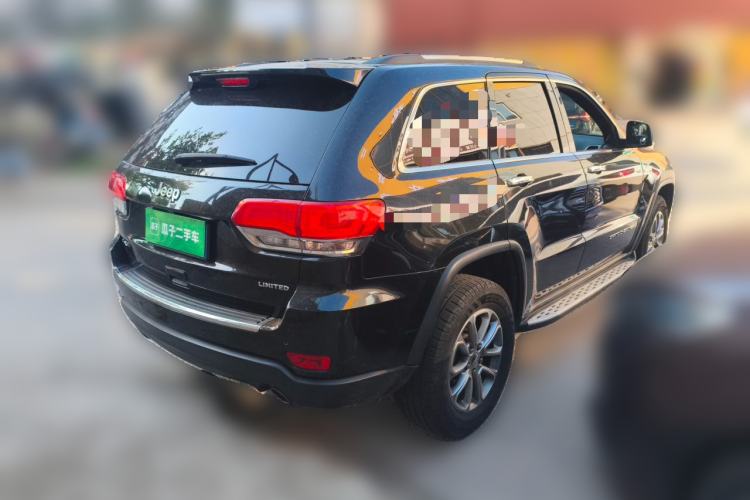 Used Jeep Grand Cherokee 2014 3.6L Elite Navigation Edition Rear Right 45 Deg