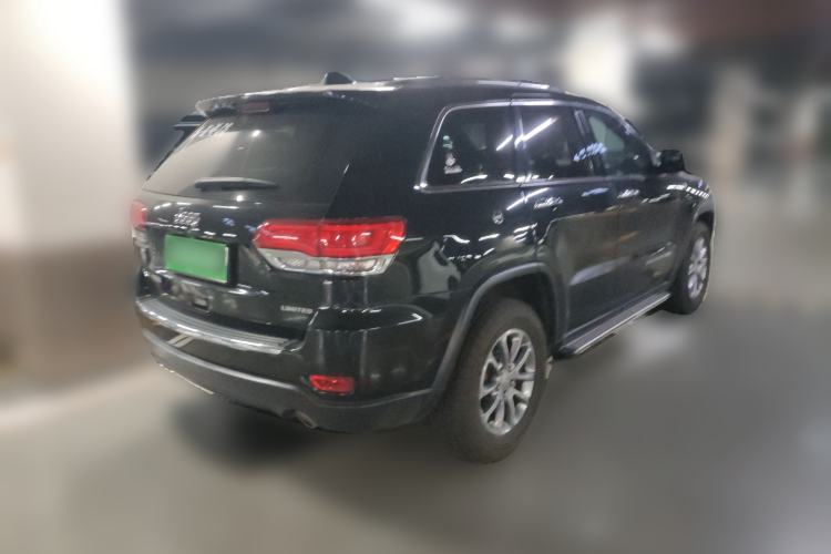 Used Jeep Grand Cherokee 2014 3.0L Comfort Navigation Edition Rear Right 45 Deg