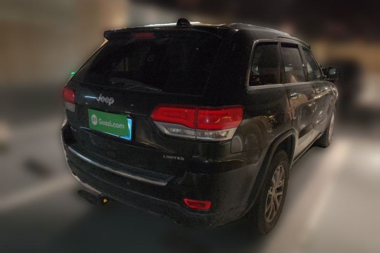 Used Jeep Grand Cherokee 2014 3.0L Comfort Navigation Edition Rear Right 45 Deg
