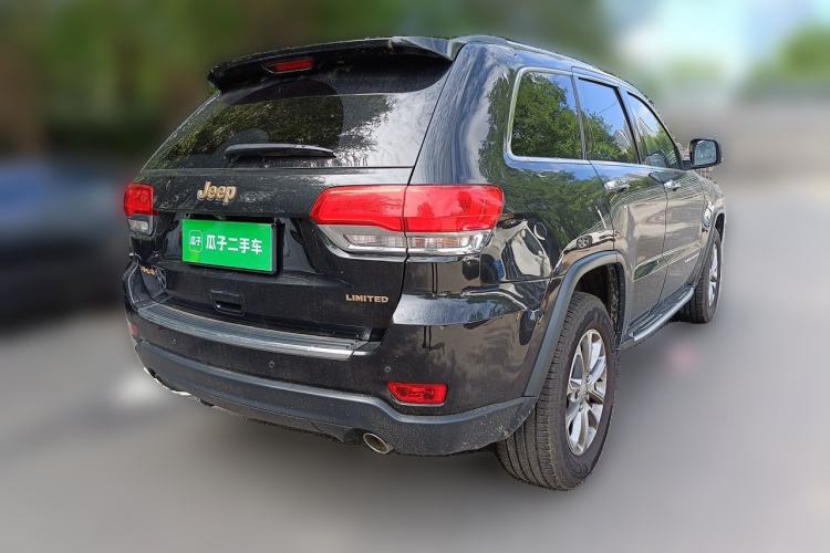 Used Jeep Grand Cherokee 2014 3.6L Elite Navigation Edition Rear Right 45 Deg