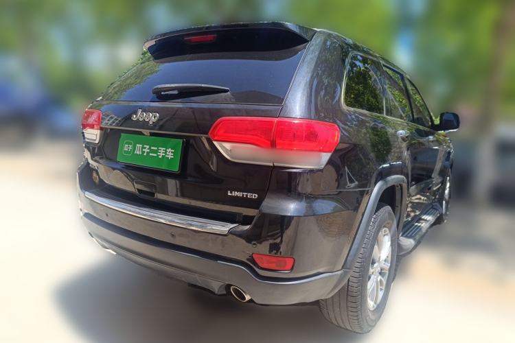 Used Jeep Grand Cherokee 2014 3.0L Comfort Navigation Edition Rear Right 45 Deg
