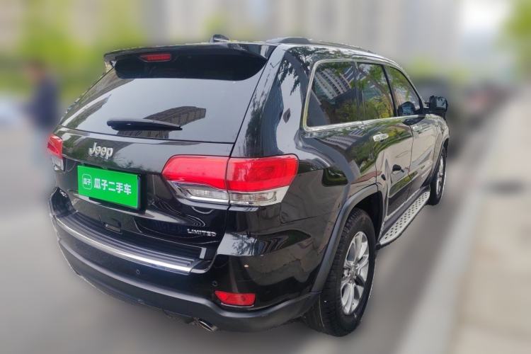 Used Jeep Grand Cherokee 2014 3.6L Elite Navigation Edition Rear Right 45 Deg