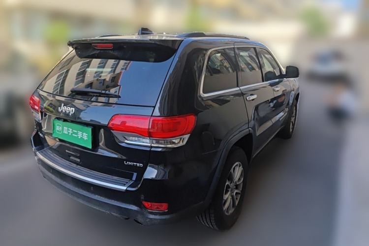 Used Jeep Grand Cherokee 2014 3.6L Elite Navigation Edition Rear Right 45 Deg