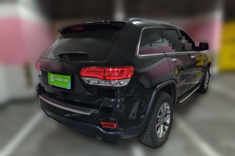 Used Jeep Grand Cherokee 2014 3.0L Comfort Navigation Edition Rear Right 45 Deg