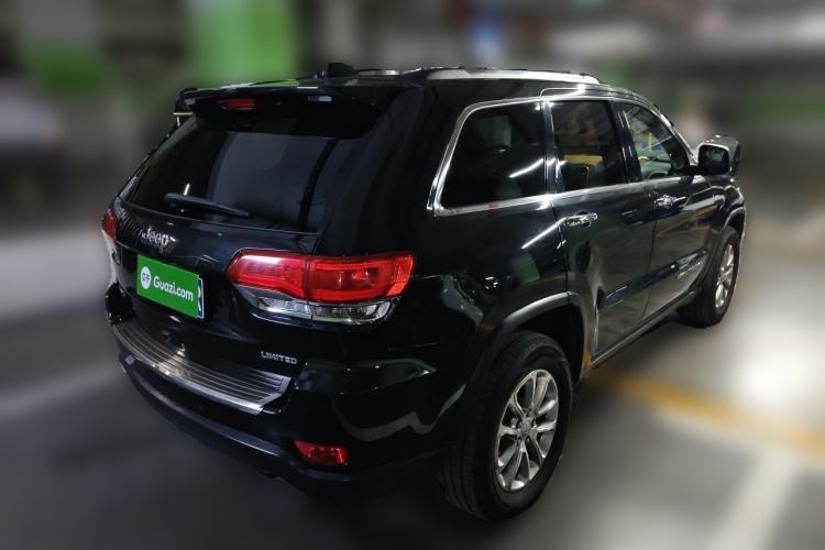 Used Jeep Grand Cherokee 2014 3.6L Elite Navigation Edition Rear Right 45 Deg