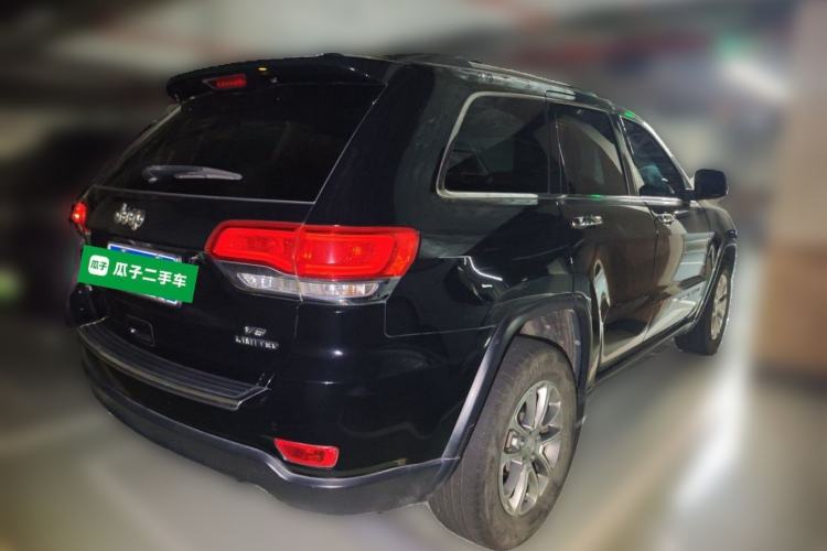 Used Jeep Grand Cherokee 2014 3.0L Comfort Navigation Edition Rear Right 45 Deg