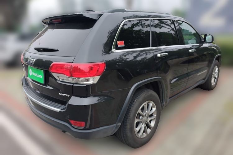 Used Jeep Grand Cherokee 2014 3.6L Elite Navigation Edition Rear Right 45 Deg