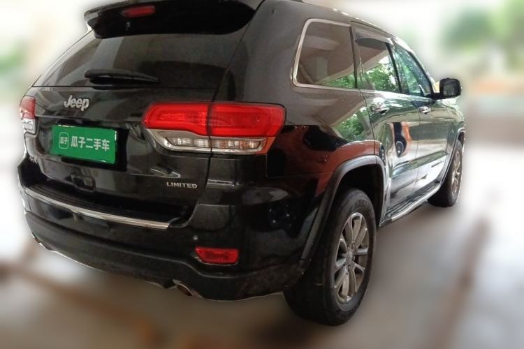 Used Jeep Grand Cherokee 2014 3.6L Elite Navigation Edition Rear Right 45 Deg