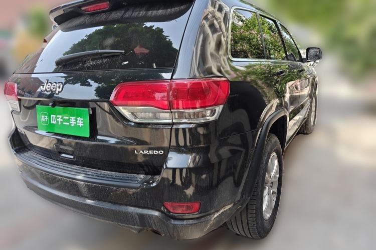 Used Jeep Grand Cherokee 2014 3.6L Comfort Navigation Edition Rear Right 45 Deg