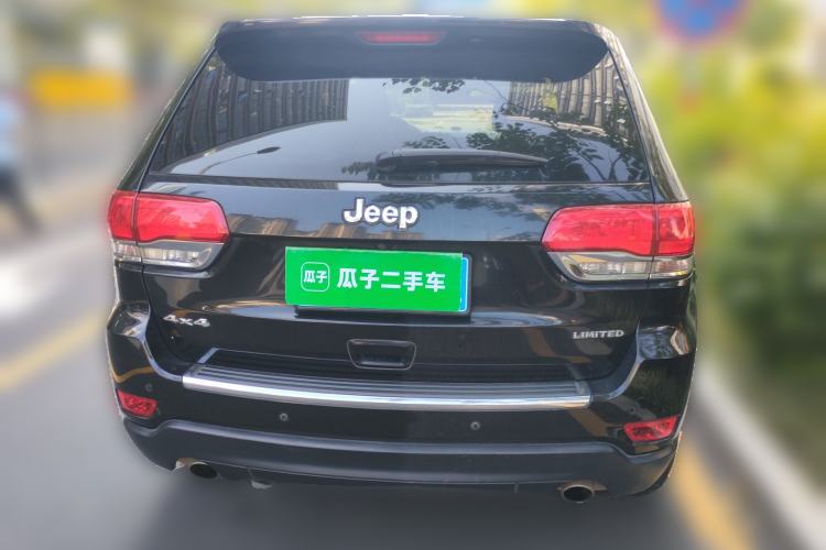 Used Jeep Grand Cherokee 2014 3.0L Comfort Navigation Edition Rear