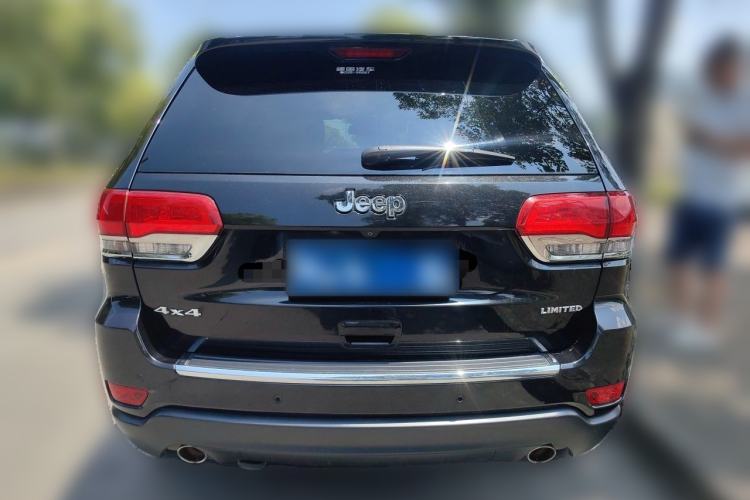 Used Jeep Grand Cherokee 2014 3.0L Comfort Navigation Edition Rear