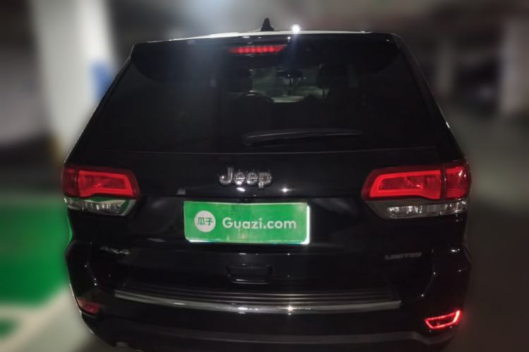 Used Jeep Grand Cherokee 2014 3.0L Comfort Navigation Edition Rear