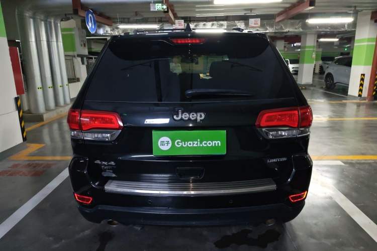 Used Jeep Grand Cherokee 2014 3.6L Elite Navigation Edition Rear