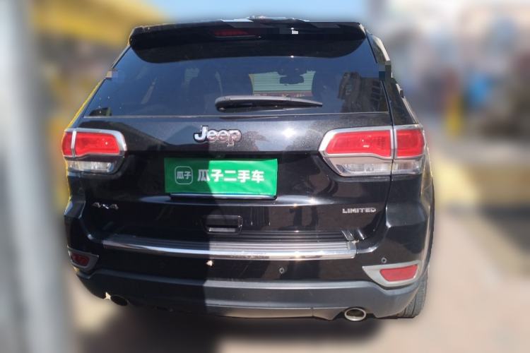 Used Jeep Grand Cherokee 2014 3.0L Comfort Navigation Edition Rear