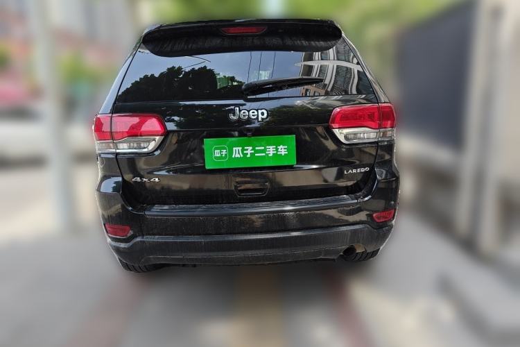 Used Jeep Grand Cherokee 2014 3.6L Comfort Navigation Edition Rear