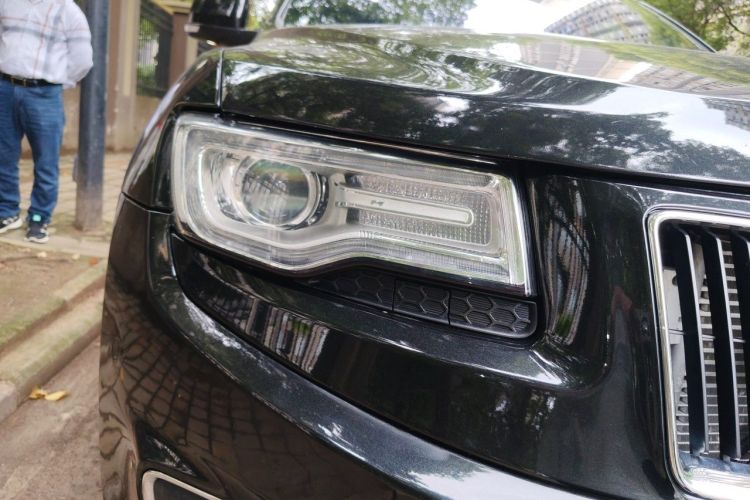 Used Jeep Grand Cherokee 2014 3.0L Comfort Navigation Edition Right Front Headlight