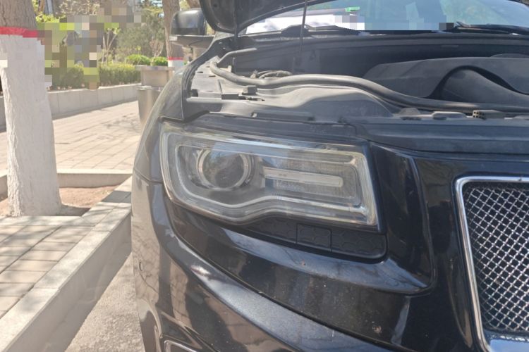 Used Jeep Grand Cherokee 2014 3.6L Elite Navigation Edition Right Front Headlight