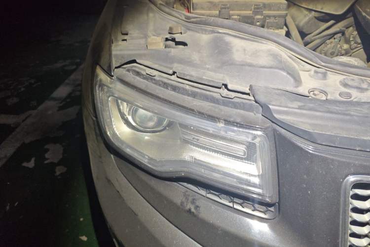 Used Jeep Grand Cherokee 2014 3.0L Flagship Zunyue Edition Right Front Headlight