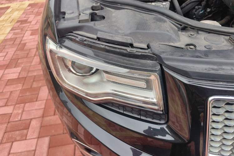 Used Jeep Grand Cherokee 2014 3.0L Comfort Navigation Edition Right Front Headlight