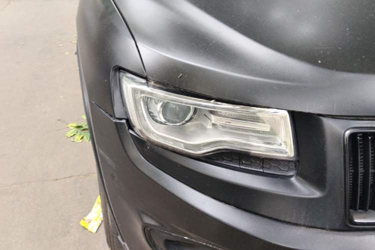 Used Jeep Grand Cherokee 2014 3.6L Elite Navigation Edition Right Front Headlight