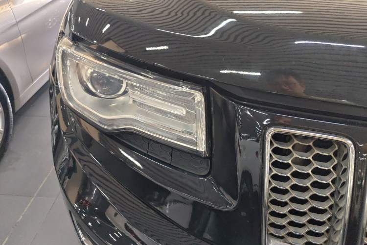 Used Jeep Grand Cherokee 2014 3.0L Flagship Zunyue Edition Right Front Headlight