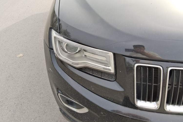 Used Jeep Grand Cherokee 2014 3.6L Elite Navigation Edition Right Front Headlight