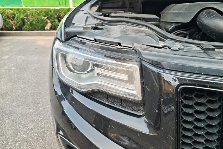 Used Jeep Grand Cherokee 2014 3.0L Comfort Navigation Edition Right Front Headlight