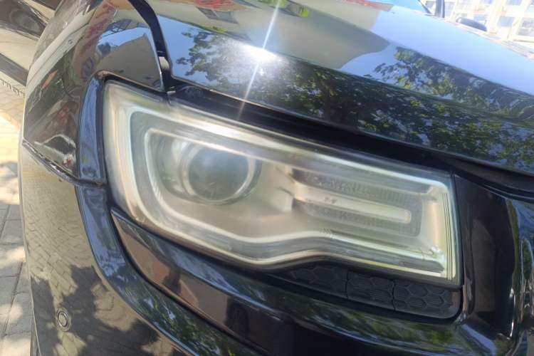 Used Jeep Grand Cherokee 2014 3.0L Comfort Navigation Edition Right Front Headlight