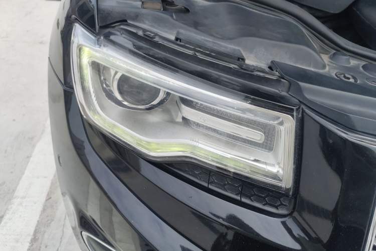 Used Jeep Grand Cherokee 2014 3.6L Elite Navigation Edition Right Front Headlight