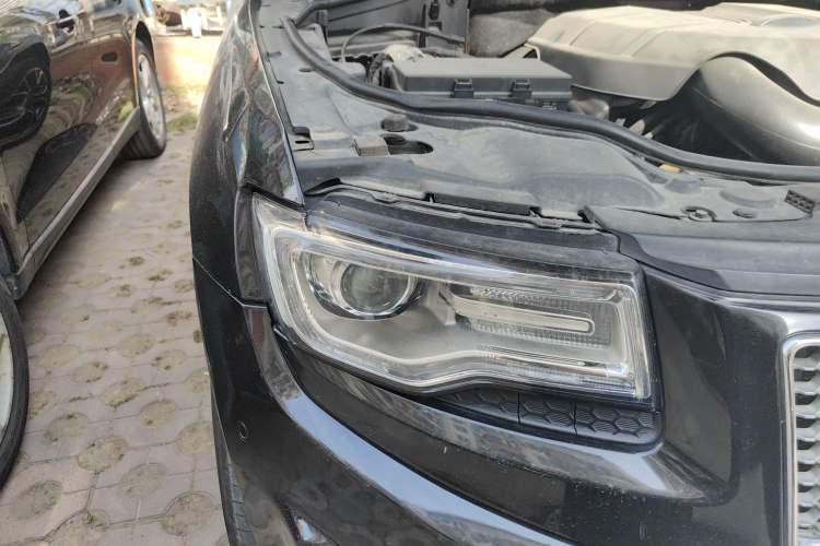 Used Jeep Grand Cherokee 2014 3.6L Elite Navigation Edition Right Front Headlight