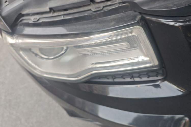 Used Jeep Grand Cherokee 2014 3.6L Elite Navigation Edition Right Front Headlight