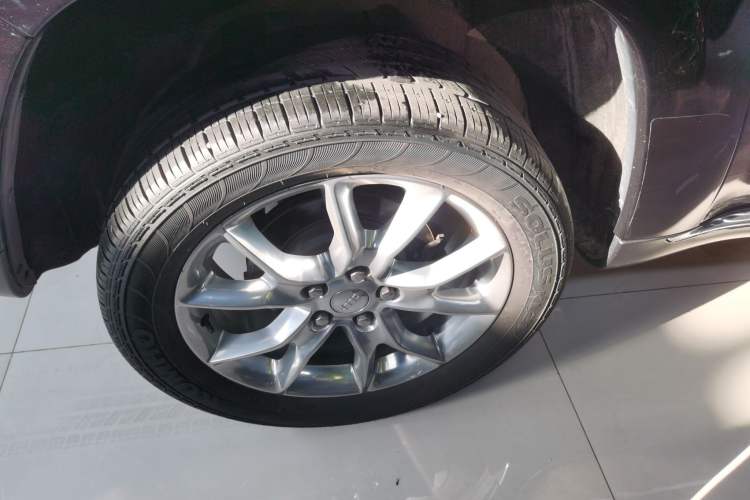 Used Jeep Grand Cherokee 2014 3.0L Flagship Zunyue Edition Right Rear Wheel Hub