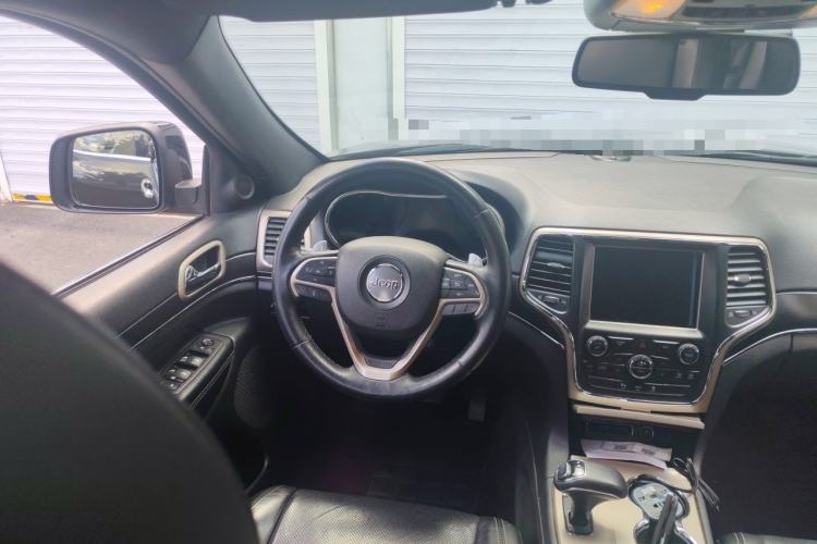 Used Jeep Grand Cherokee 2014 3.6L Elite Navigation Edition Steering Wheel