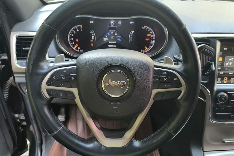 Used Jeep Grand Cherokee 2014 3.6L Elite Navigation Edition Steering Wheel