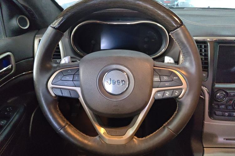 Used Jeep Grand Cherokee 2014 3.0L Flagship Zunyue Edition Steering Wheel