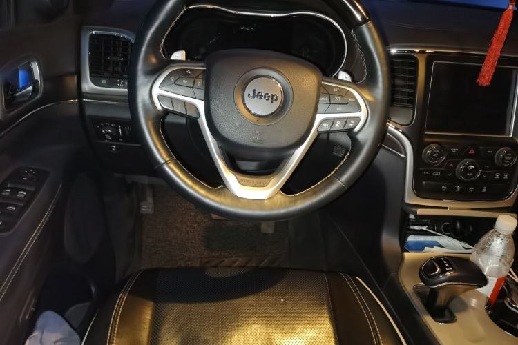 Used Jeep Grand Cherokee 2014 3.6L Elite Navigation Edition Steering Wheel