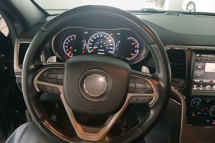 Used Jeep Grand Cherokee 2014 3.6L Elite Navigation Edition Steering Wheel
