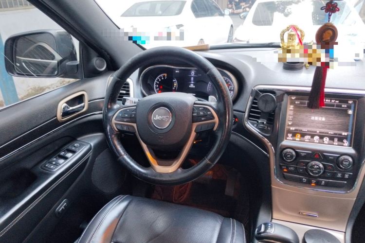 Used Jeep Grand Cherokee 2014 3.6L Elite Navigation Edition Steering Wheel