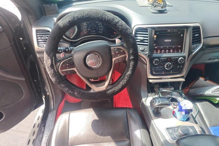 Used Jeep Grand Cherokee 2014 3.6L Comfort Navigation Edition Steering Wheel