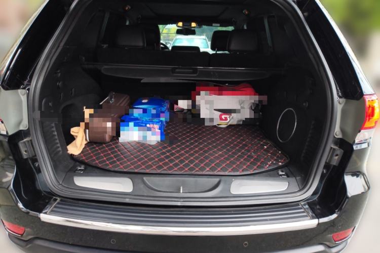 Used Jeep Grand Cherokee 2014 3.6L Elite Navigation Edition Trunk