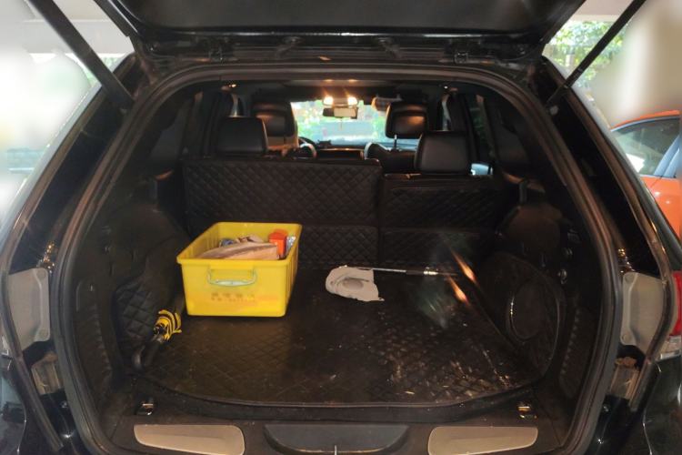 Used Jeep Grand Cherokee 2014 3.6L Elite Navigation Edition Trunk