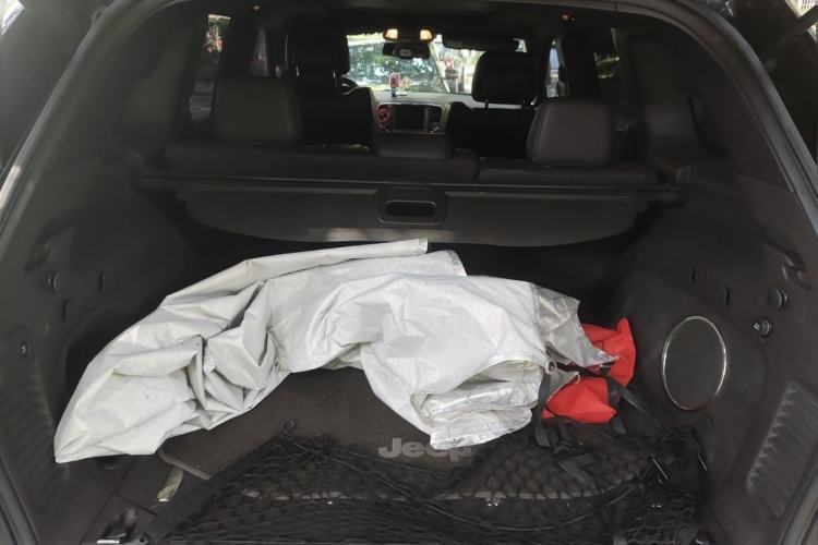 Used Jeep Grand Cherokee 2014 3.0L Flagship Zunyue Edition Trunk