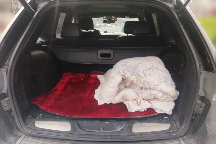 Used Jeep Grand Cherokee 2014 3.6L Elite Navigation Edition Trunk