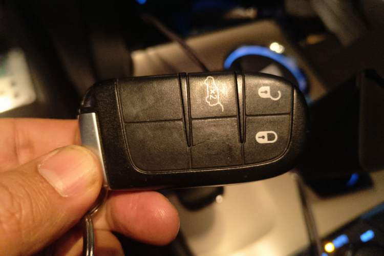 Used Jeep Grand Cherokee 2014 3.0TD Diesel Comfort Navigation Version Vehicle Key