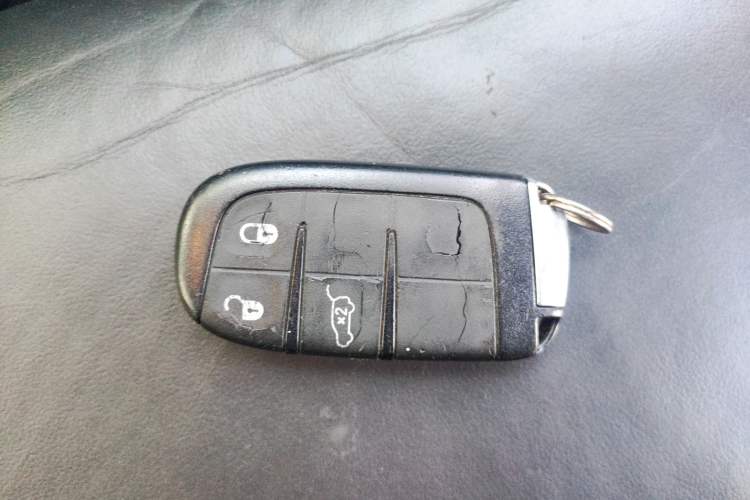 Used Jeep Grand Cherokee 2014 3.0TD Diesel Comfort Navigation Version Vehicle Key
